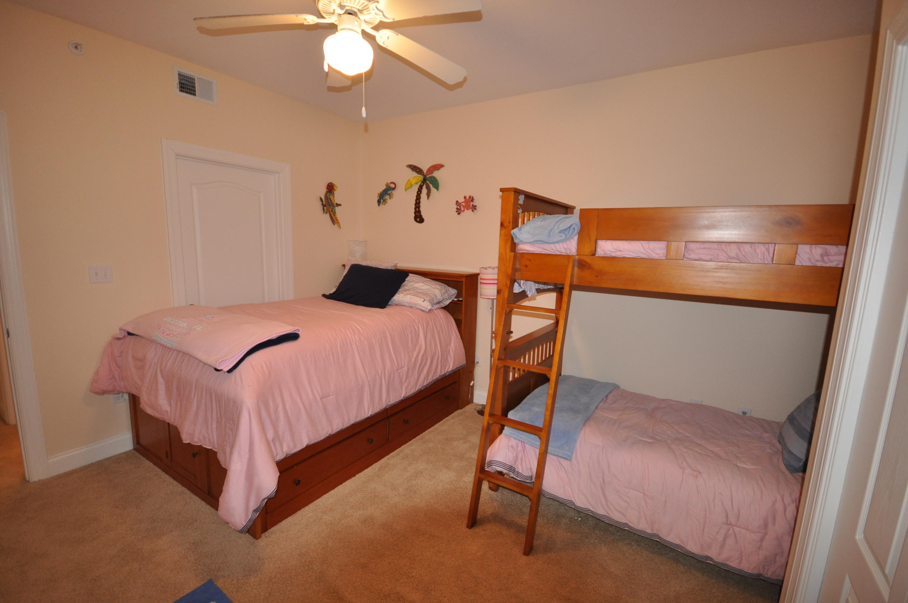 OLD BAY CONDO - Residential