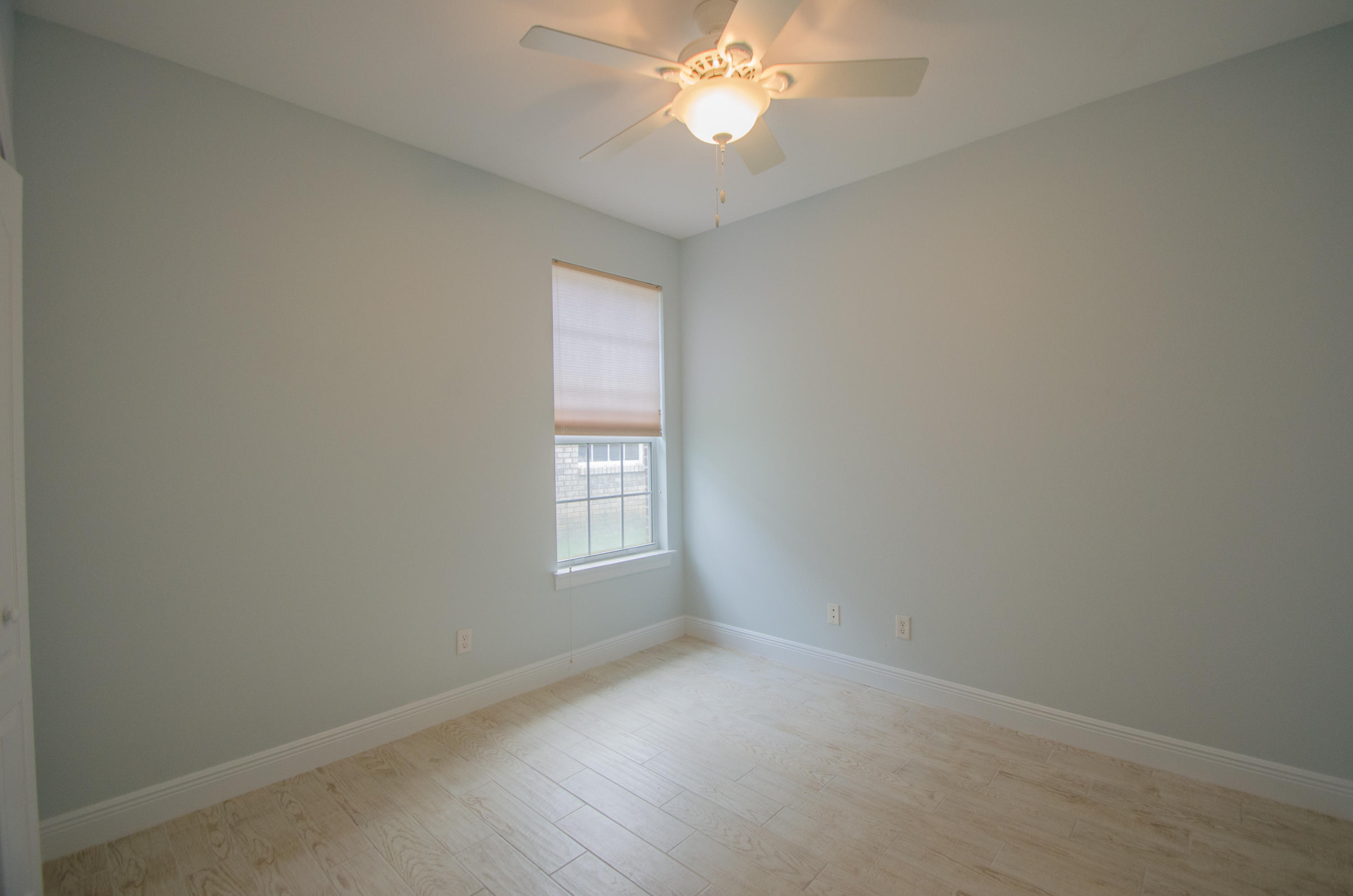 DIAMOND LAKES - Residential