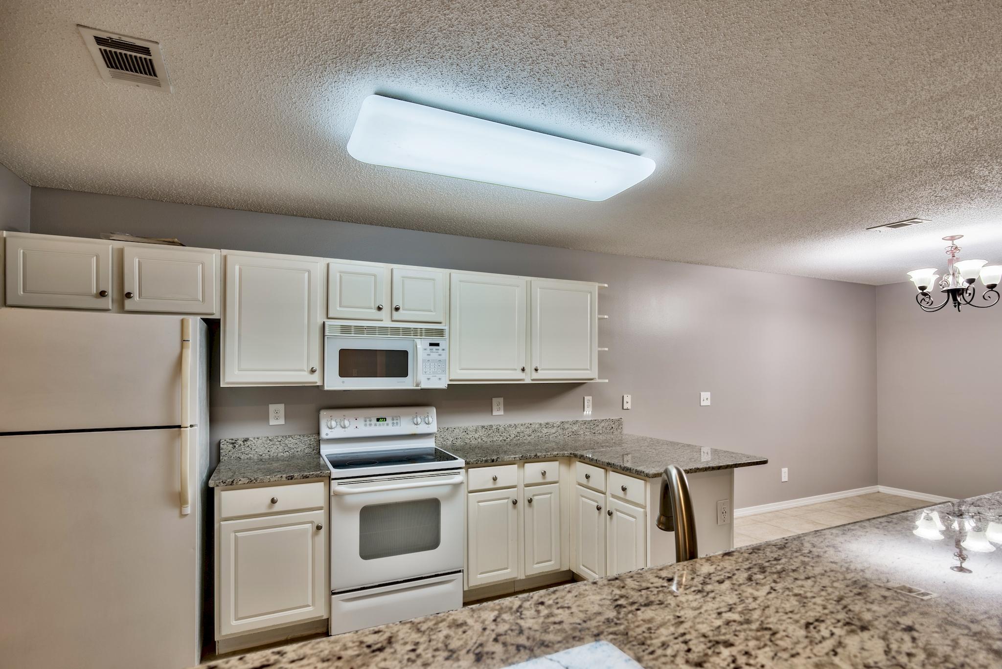 EMERALD OAKS T/H - Residential
