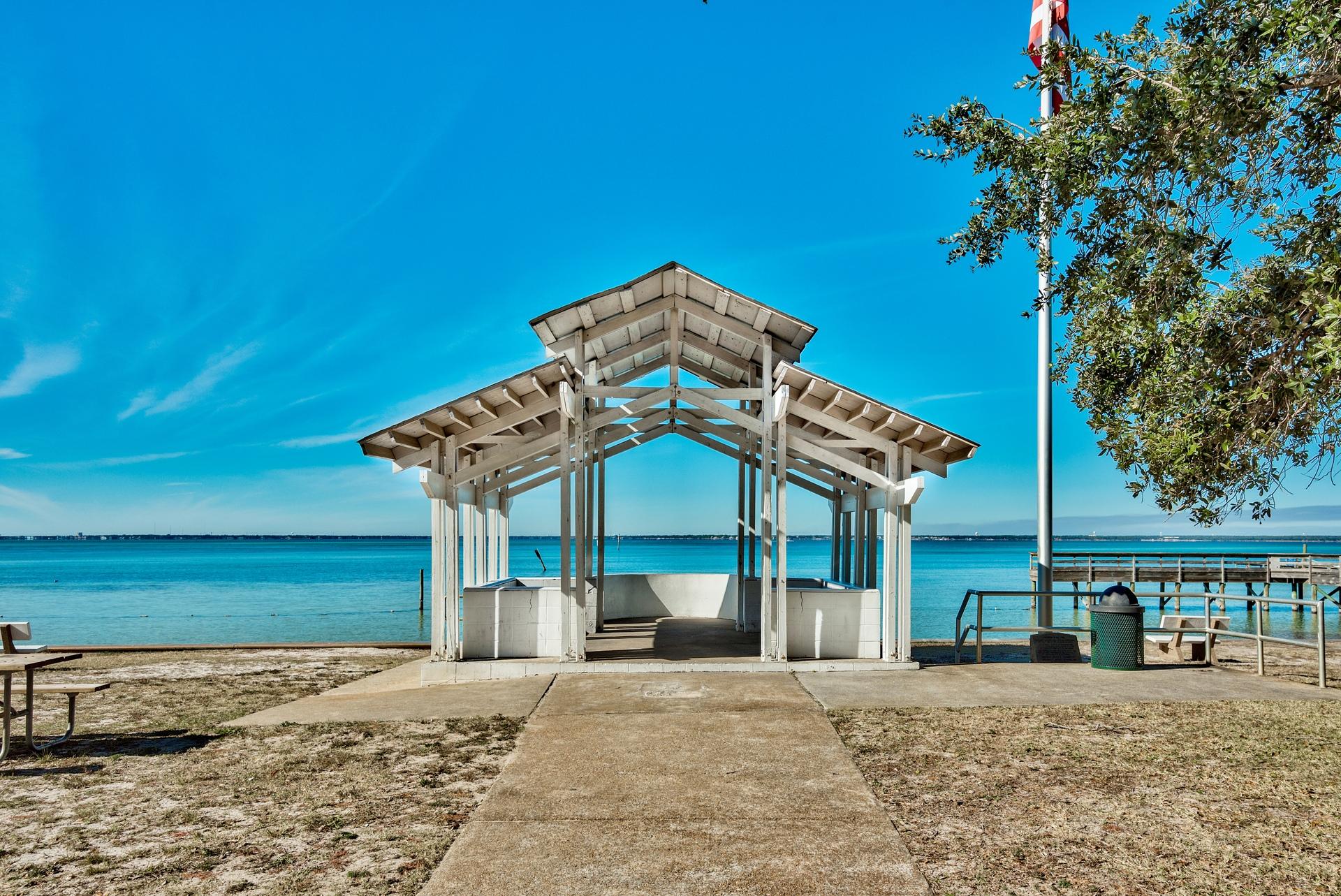 EMERALD OAKS T/H - Residential