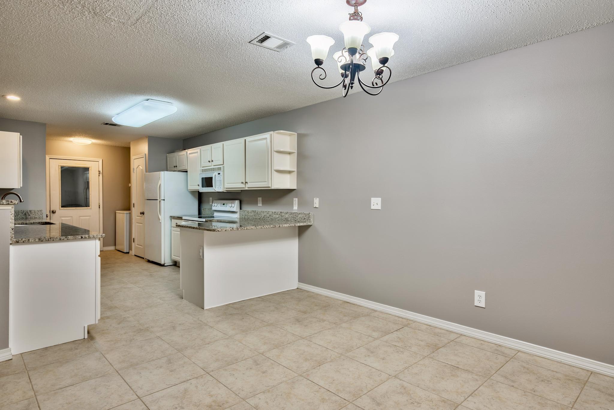 EMERALD OAKS T/H - Residential