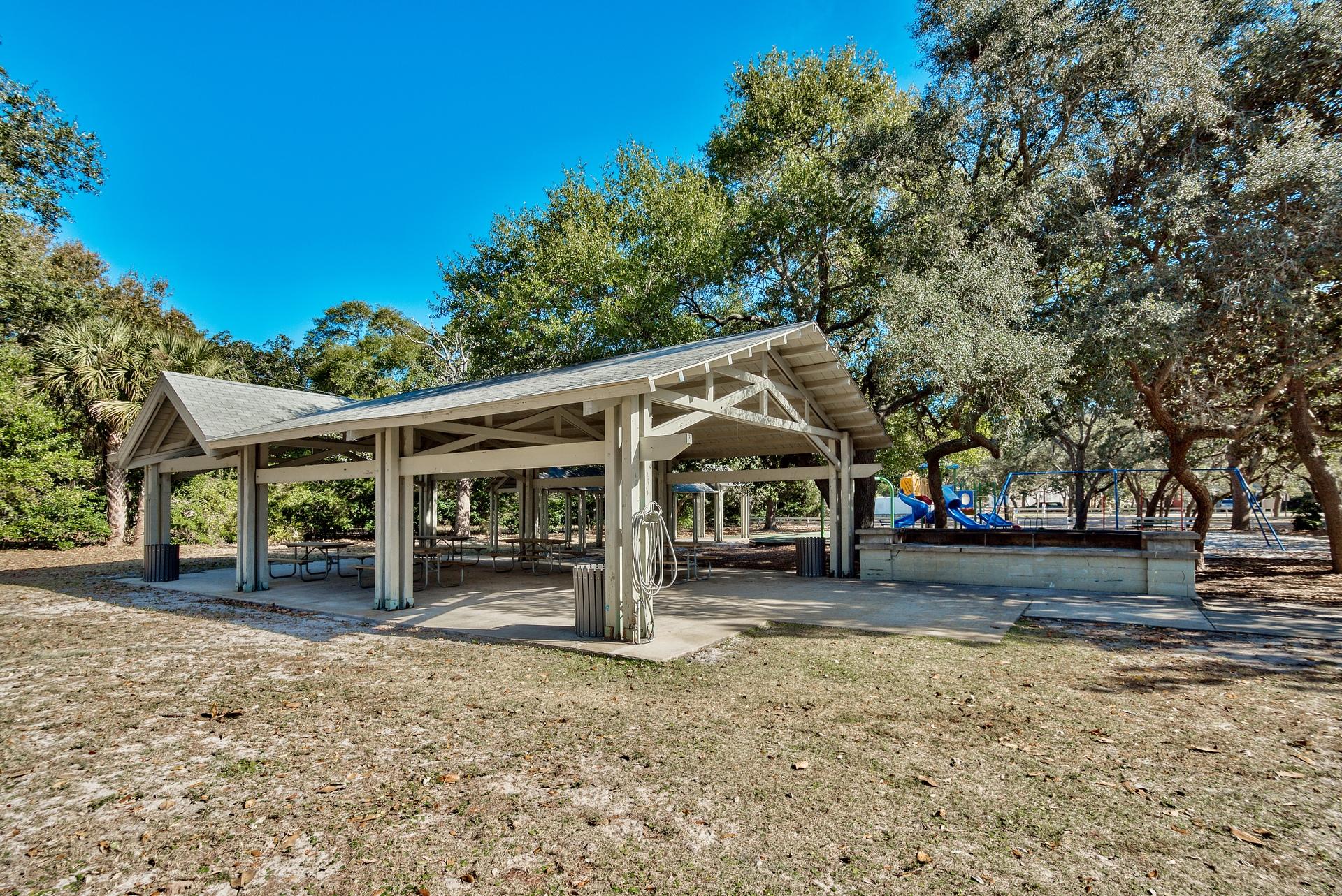 EMERALD OAKS T/H - Residential