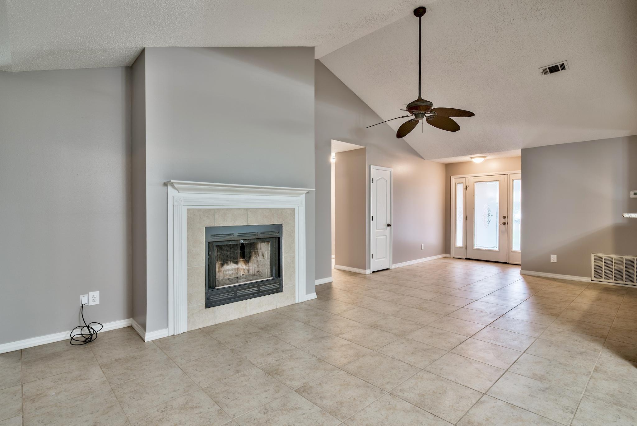 EMERALD OAKS T/H - Residential