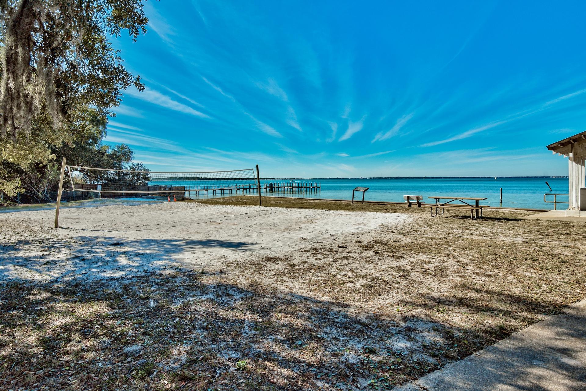 EMERALD OAKS T/H - Residential