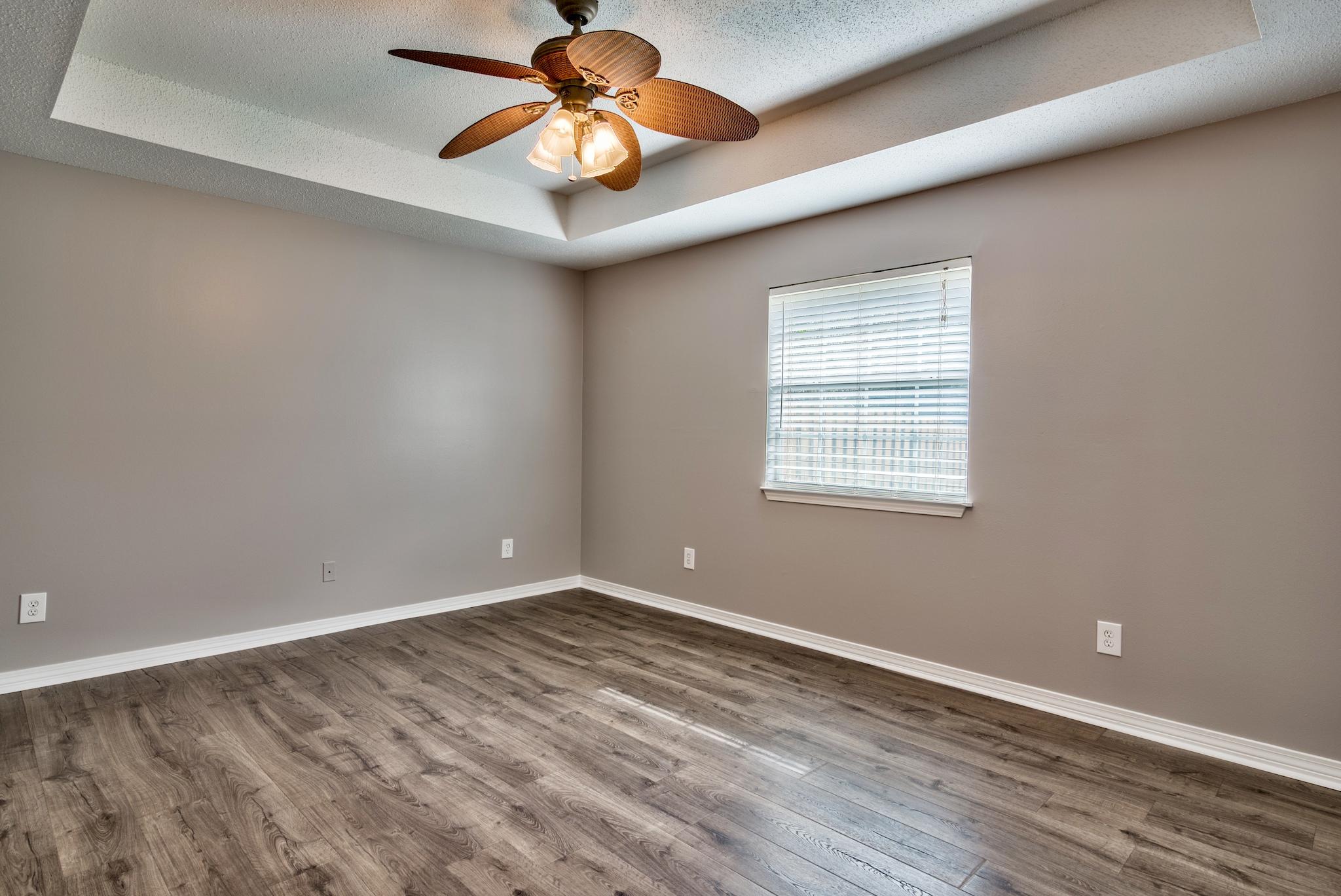 EMERALD OAKS T/H - Residential
