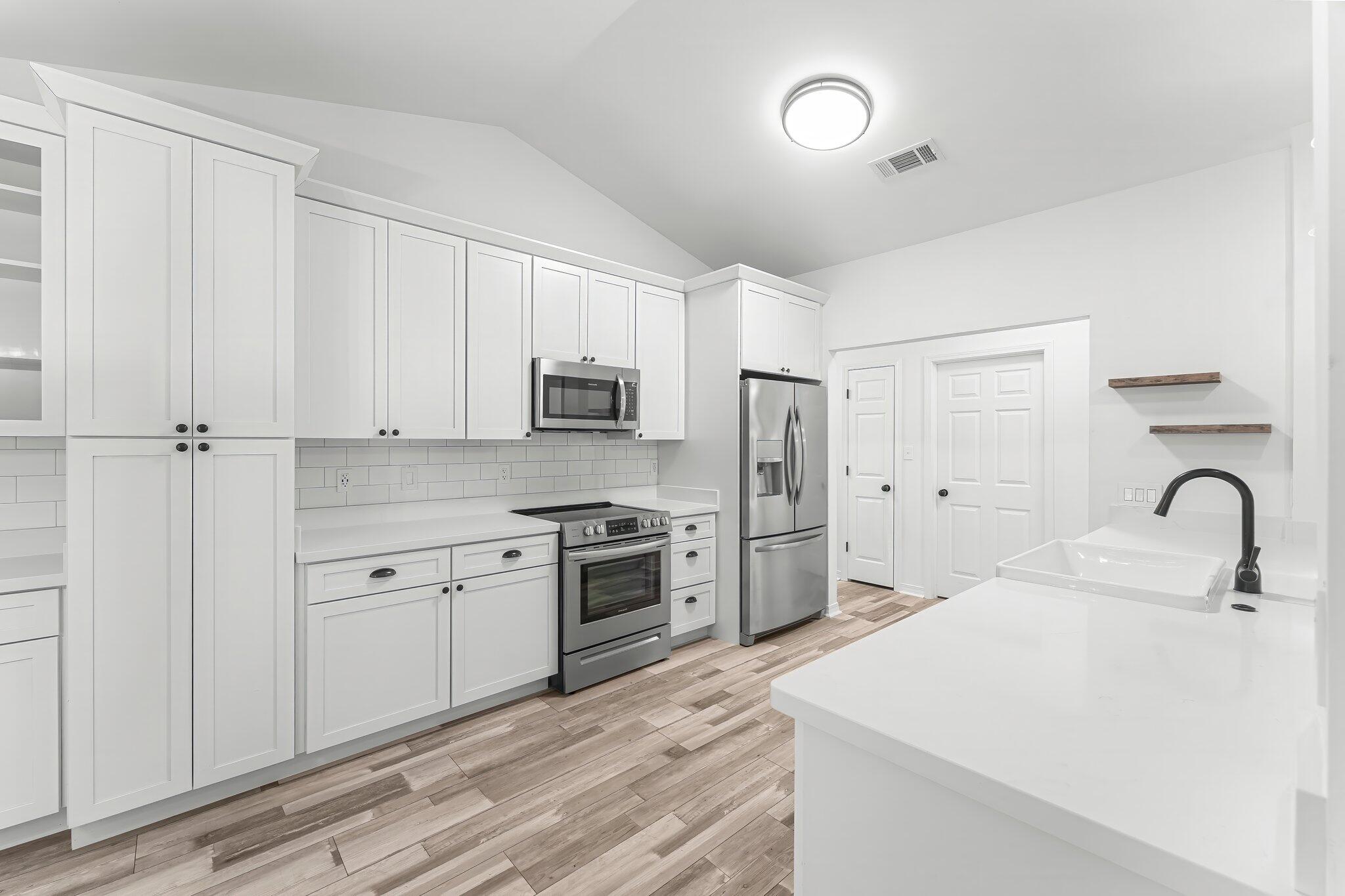 MACK BAYOU POINTE S/D - Residential