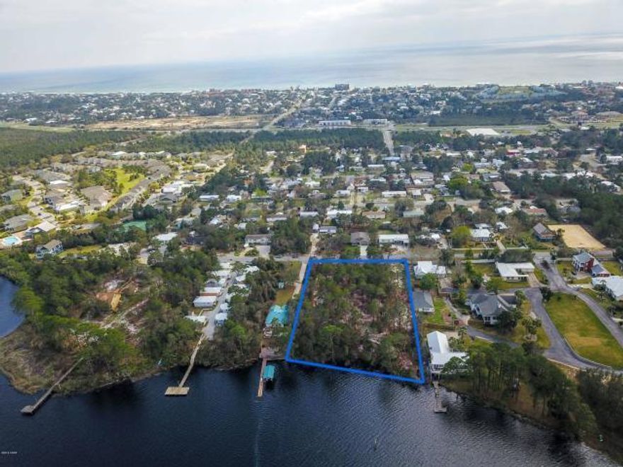 Absolutely stunning waterfront Lake Powell lot. Sitting high on a bluff this parcel provides panoramic views of Lake Powell. Possibilities are limitless for this beautiful home-site. Build your dream home or perfect for investors looking to build multiple homes. Lake Powell is the largest Dune Lake in the state of Florida and holds an award of 'Pristine Florida Waterway'. Bring your offer today! All measurements and information are to be verified if important.