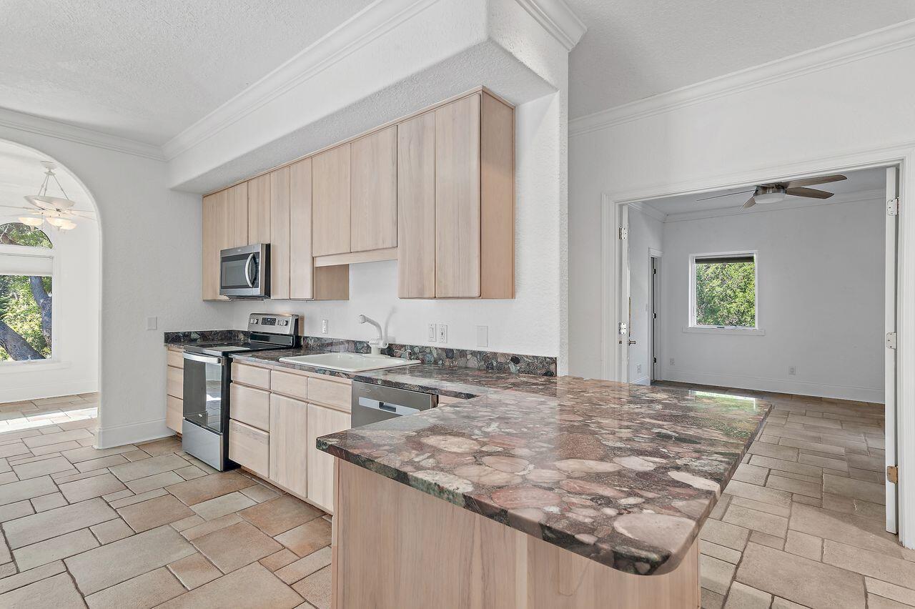 BEACH HIGHLAND 1ST ADD - Residential