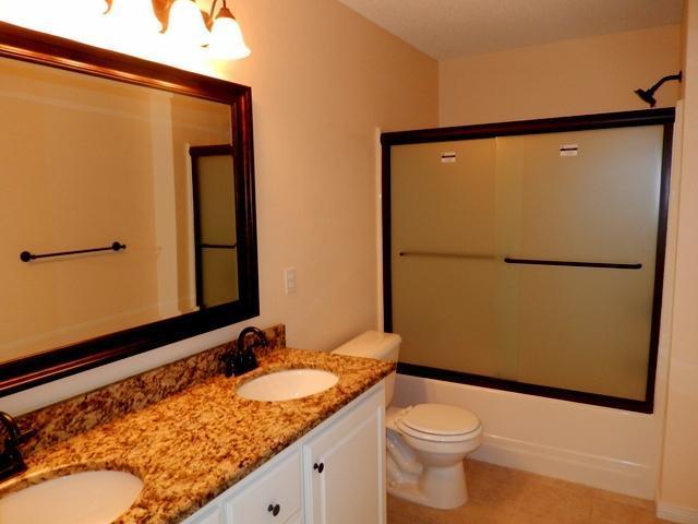 VICTORIA PARK - Residential Lease