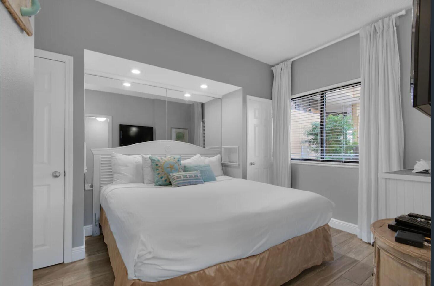 SUNDESTIN INTERNATL CONDO - Residential