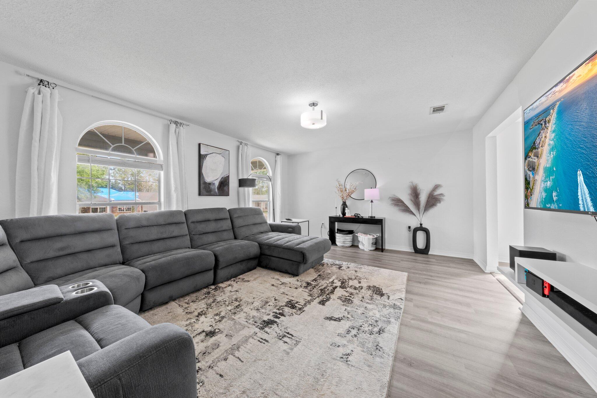 COUNTRYVIEW ESTATES 1ST ADDN - Residential