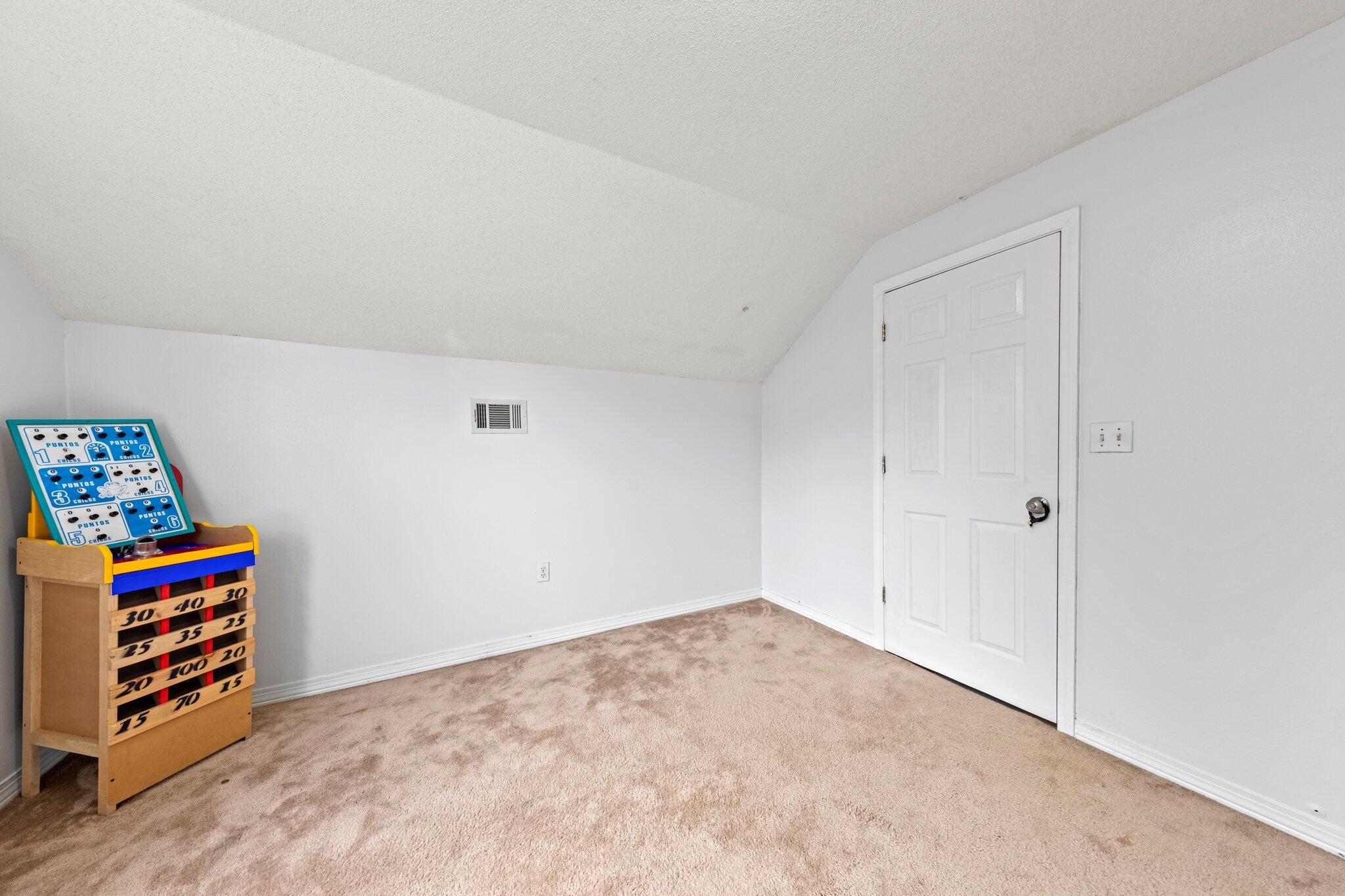 COUNTRYVIEW ESTATES 1ST ADDN - Residential