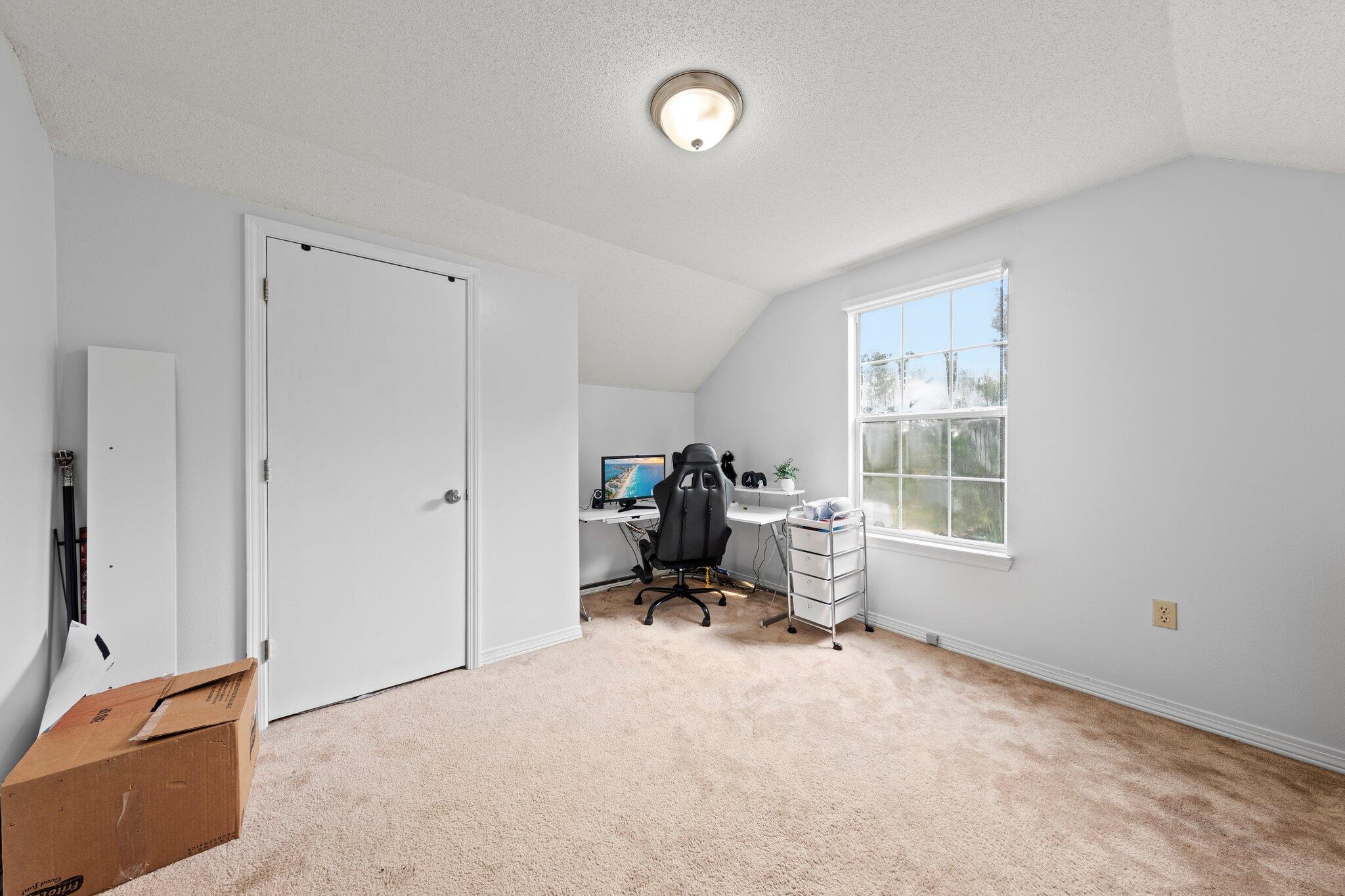 COUNTRYVIEW ESTATES 1ST ADDN - Residential