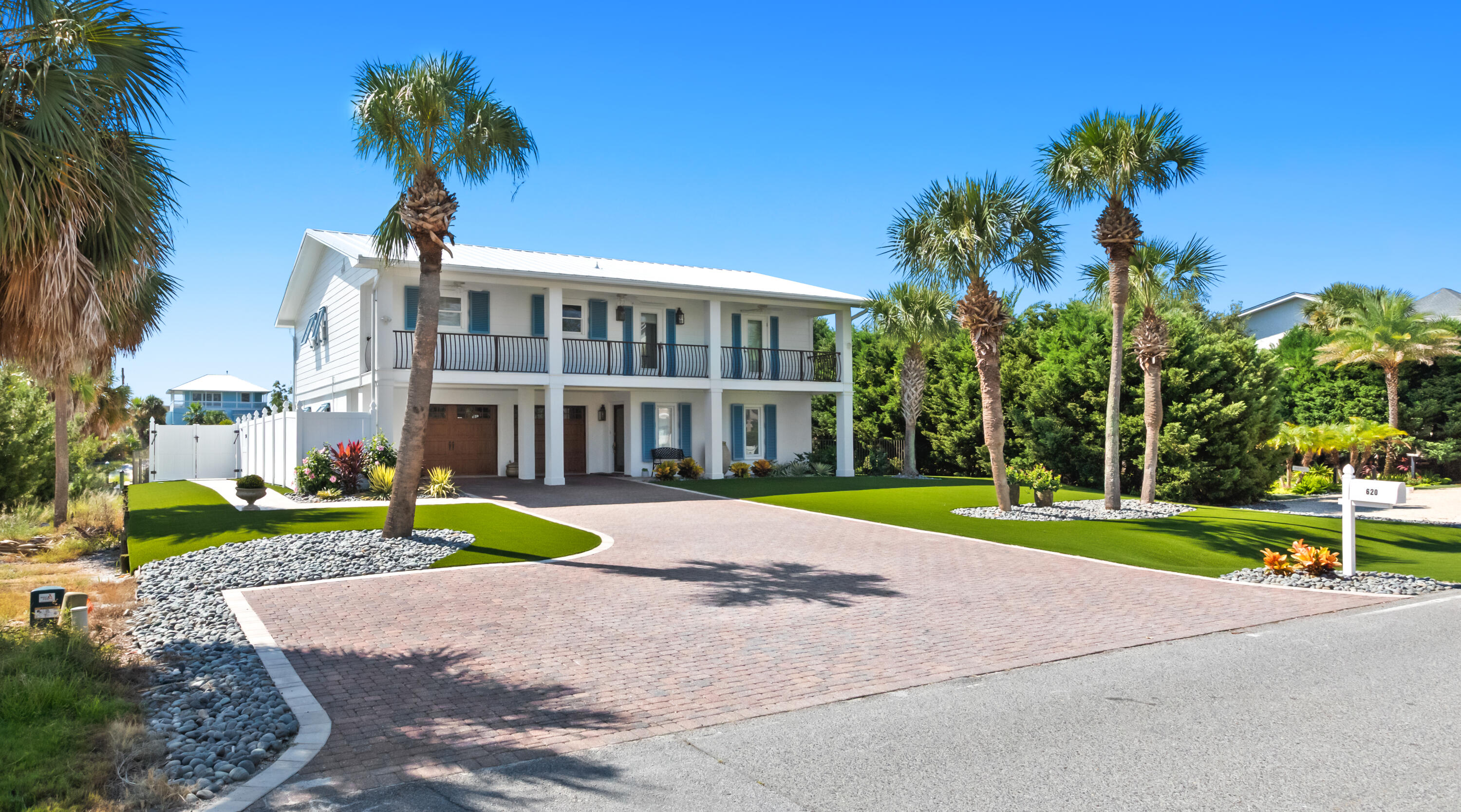HOLIDAY ISLE - Residential