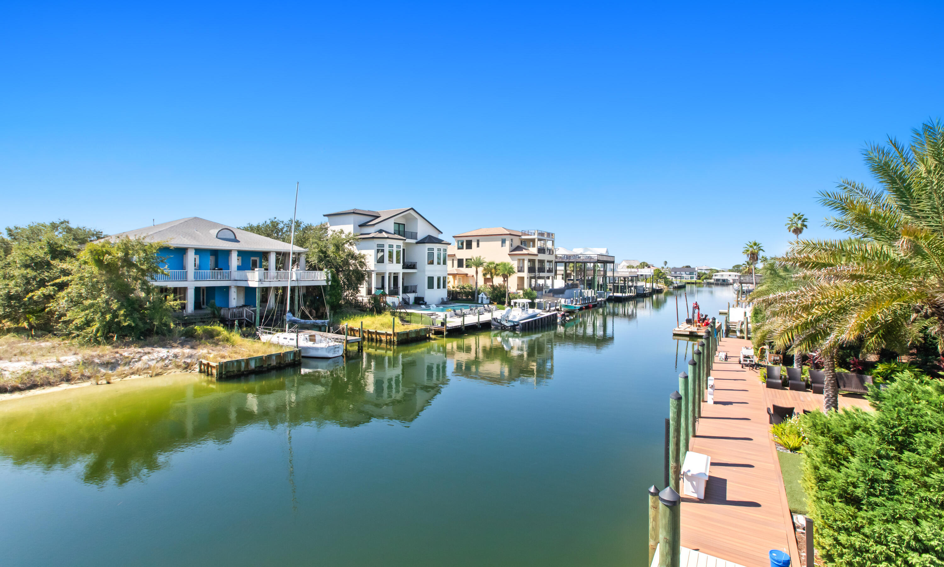 HOLIDAY ISLE - Residential