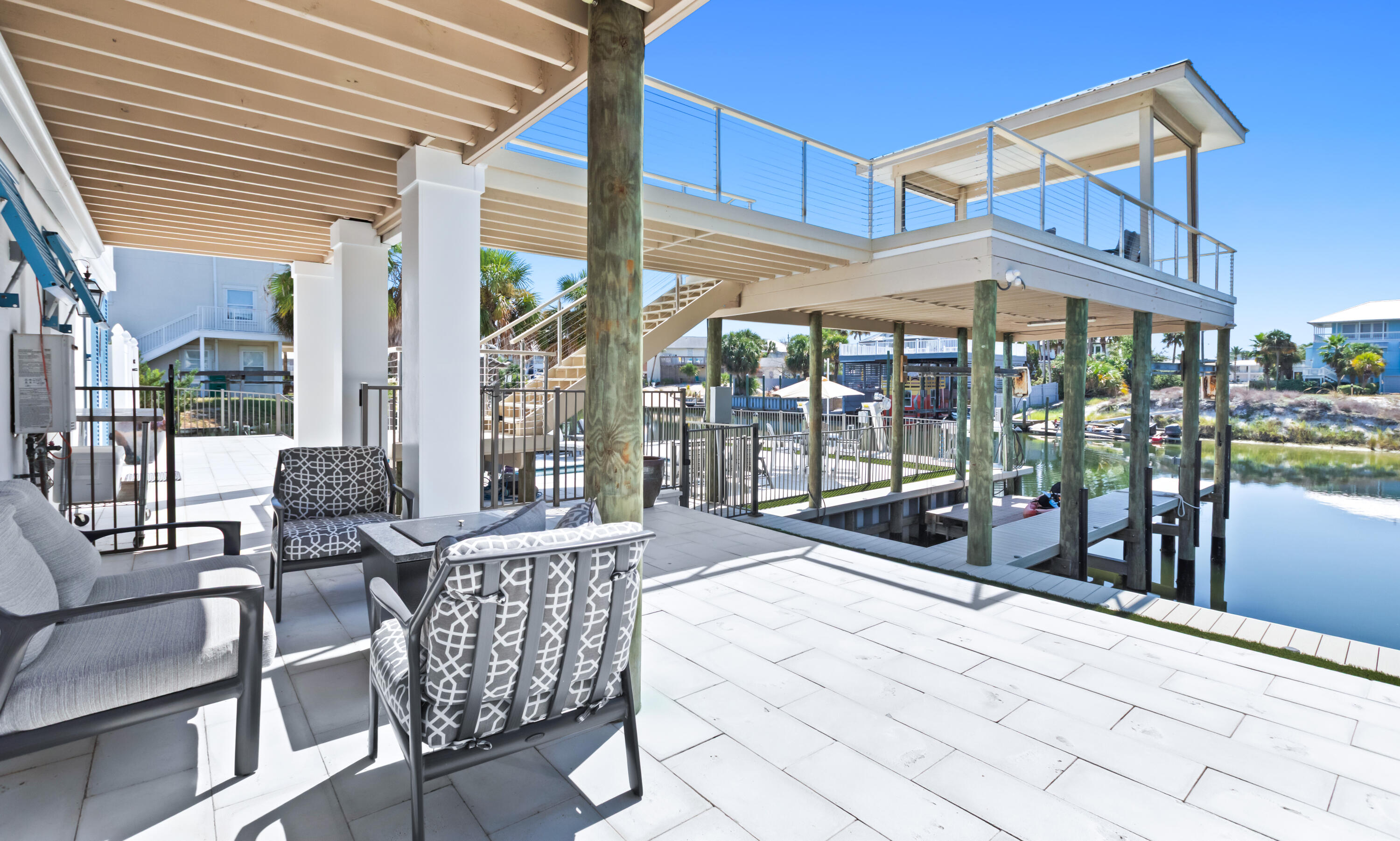 HOLIDAY ISLE - Residential