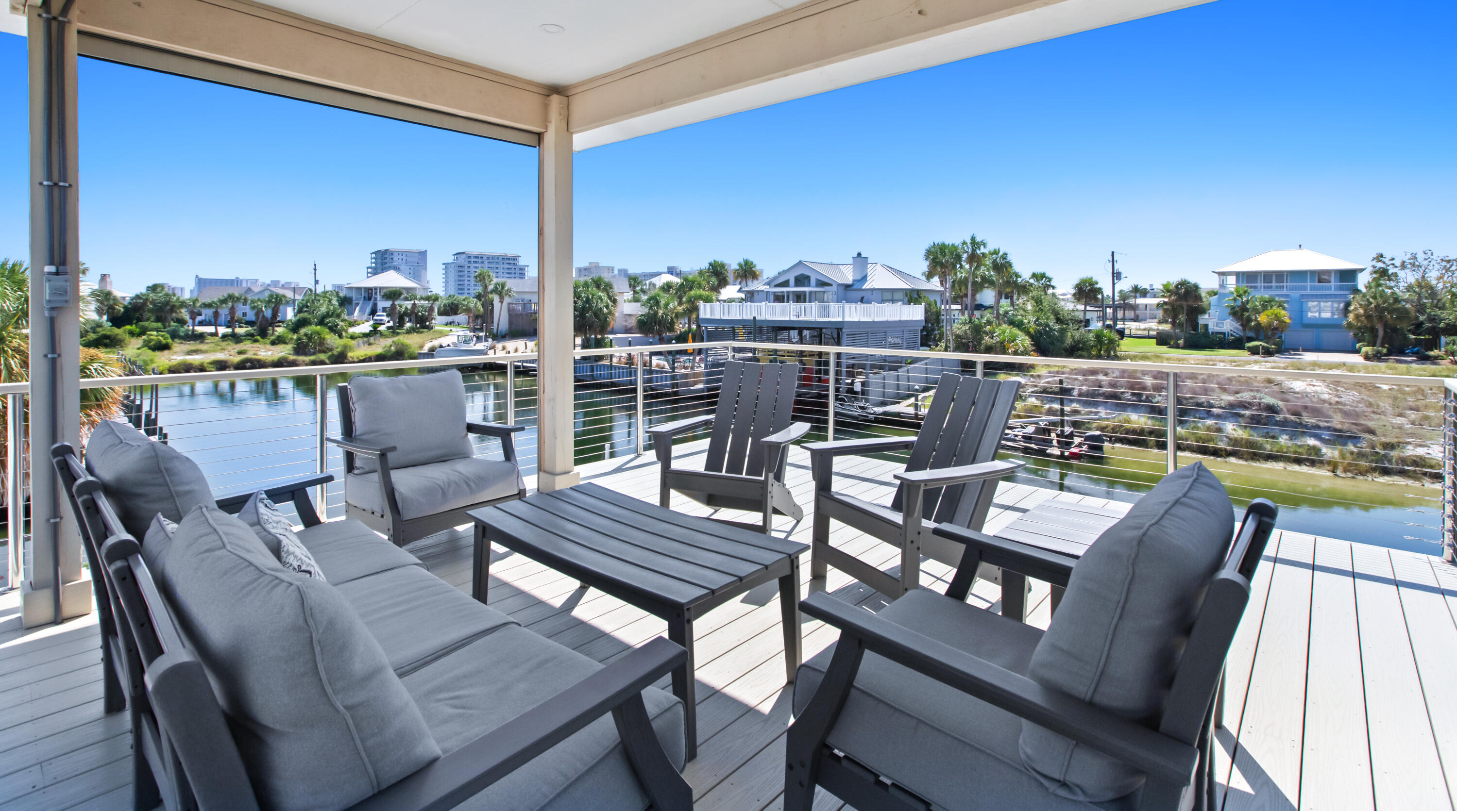 HOLIDAY ISLE - Residential