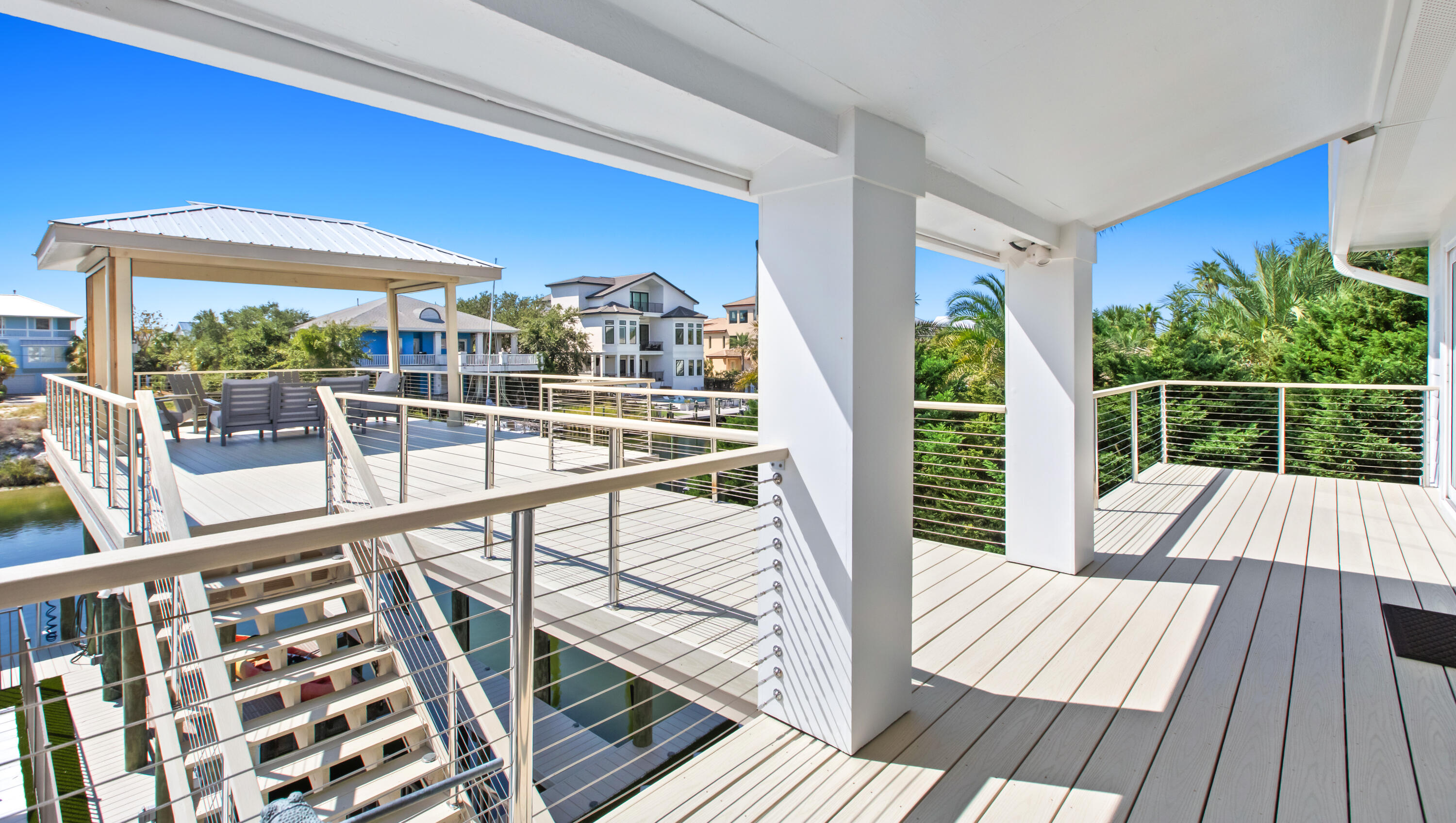 HOLIDAY ISLE - Residential