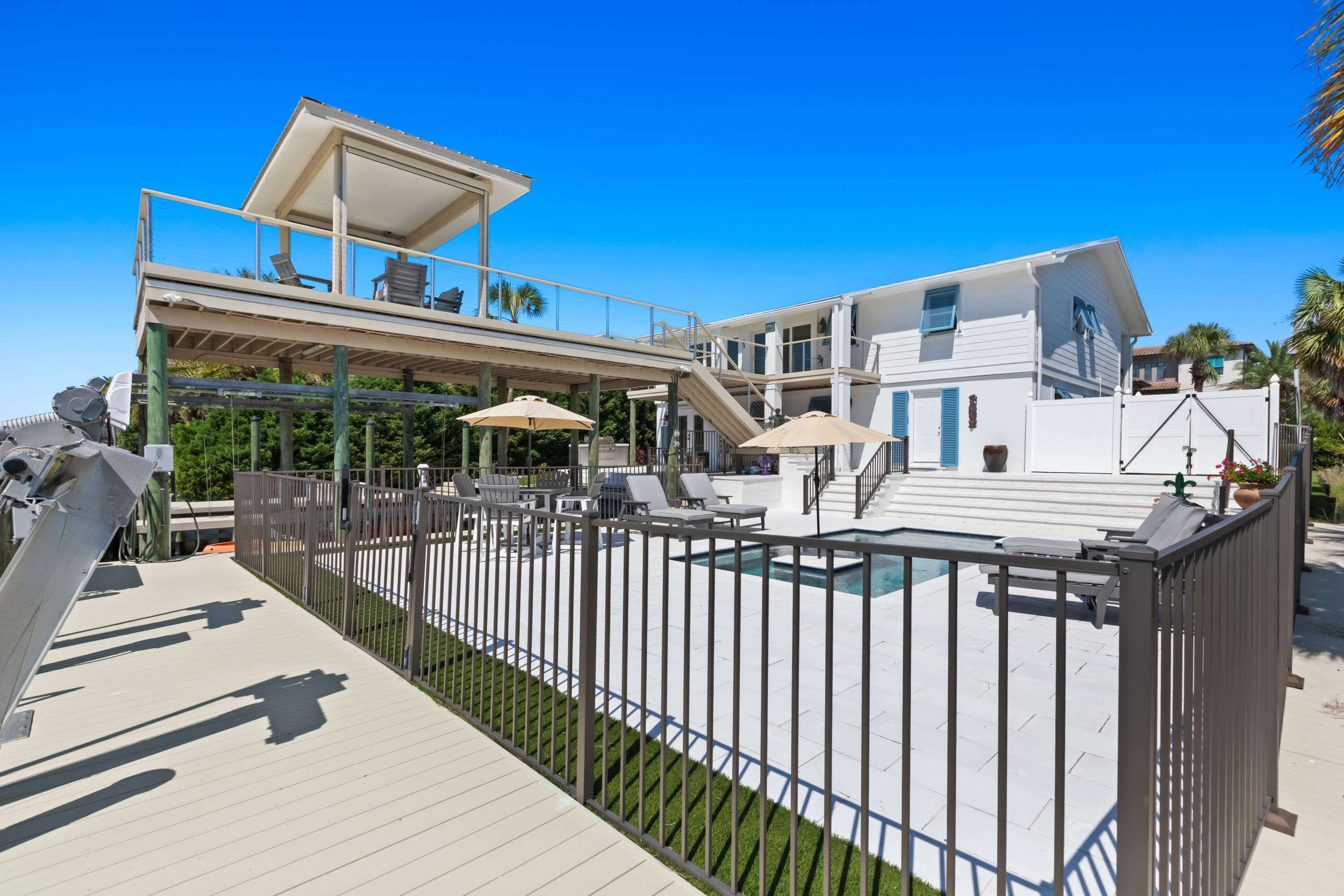 HOLIDAY ISLE - Residential
