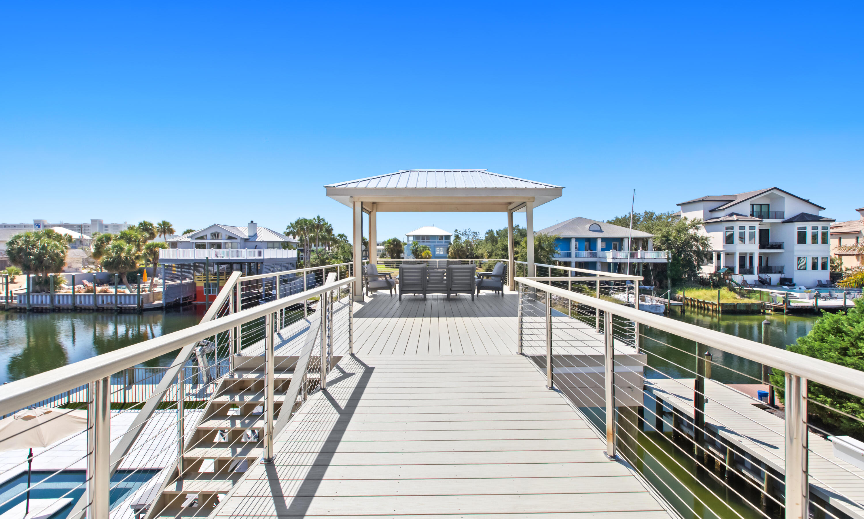 HOLIDAY ISLE - Residential