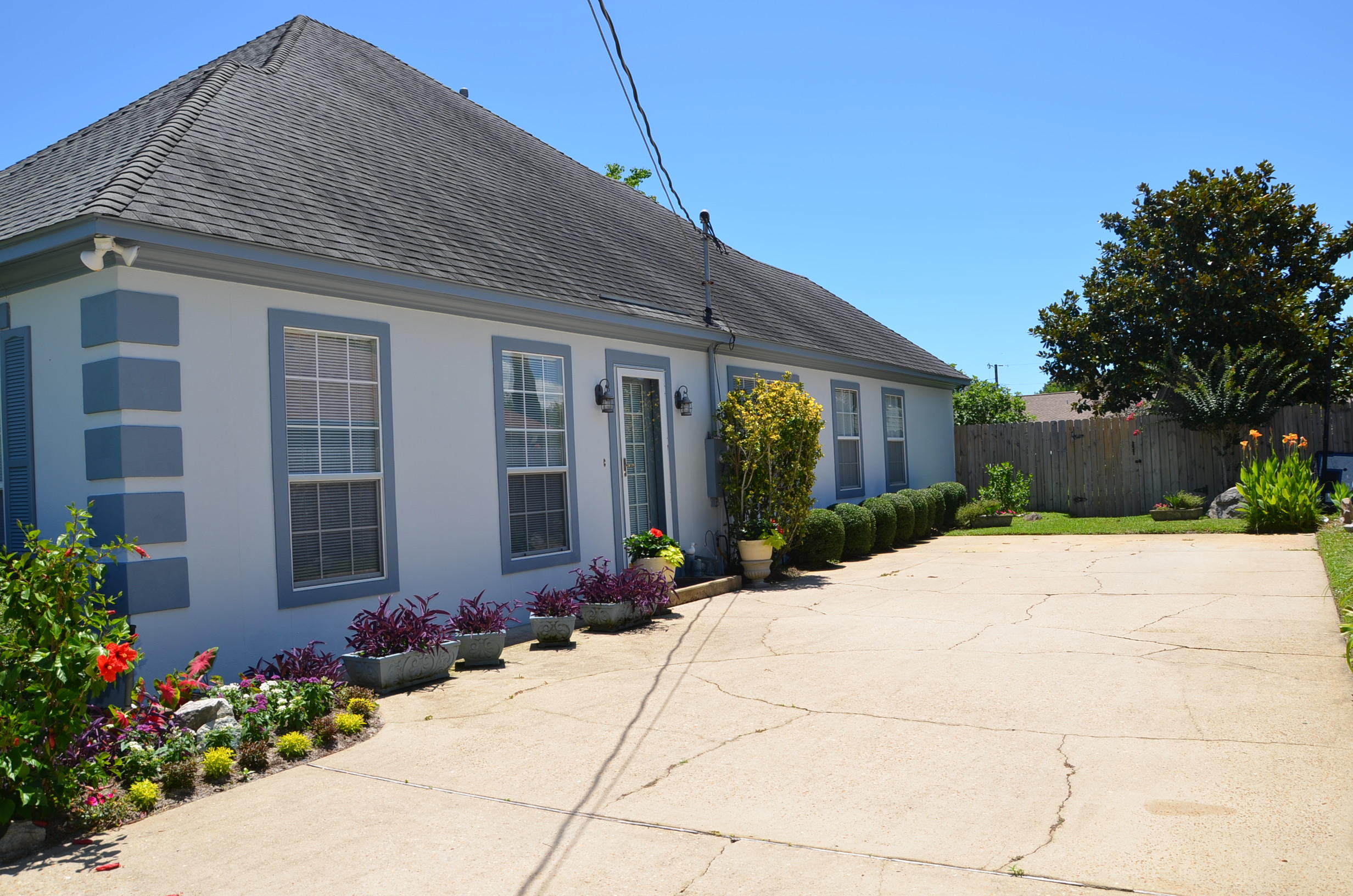 KELL-AIRE GARDENS - Residential