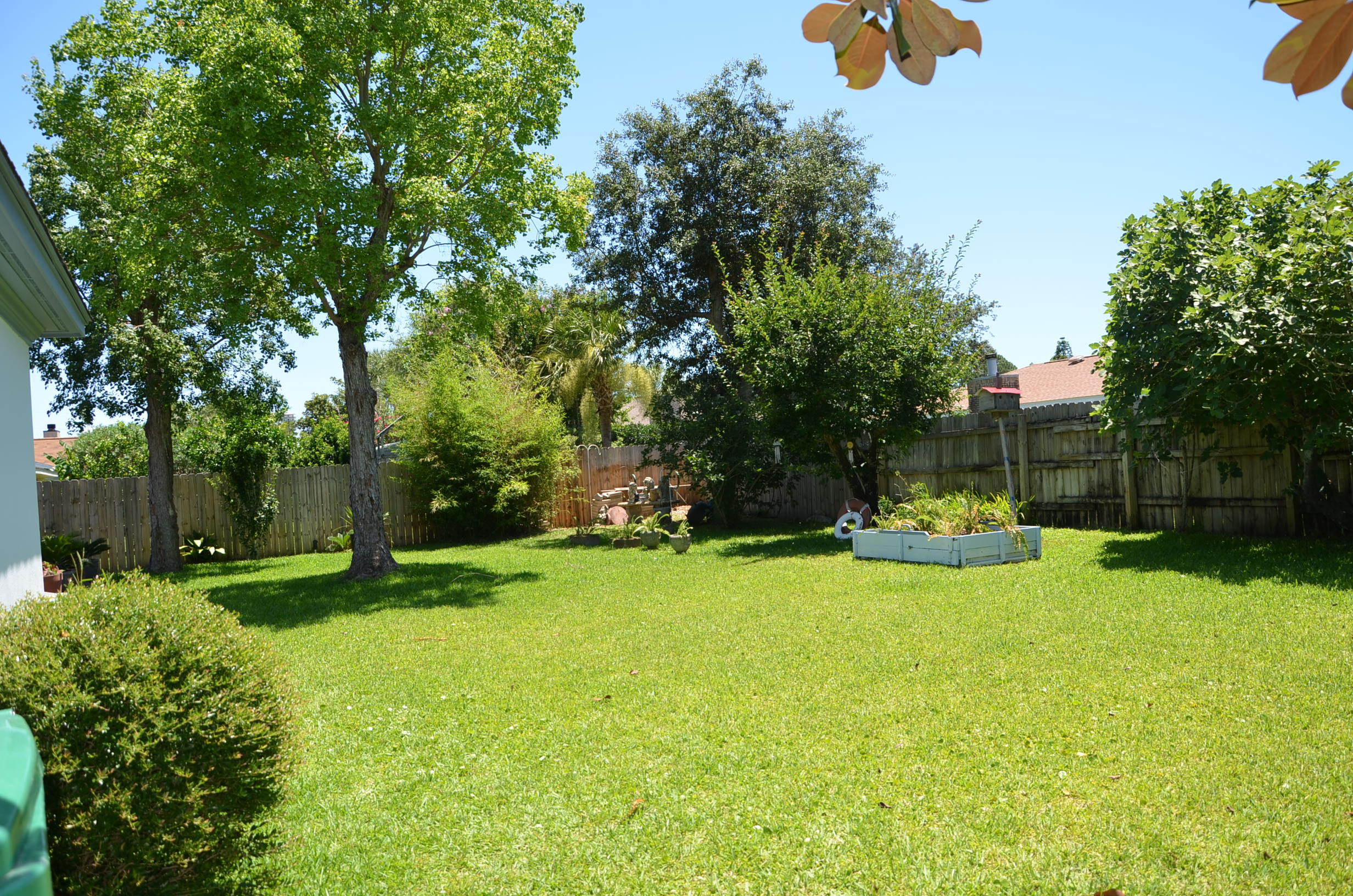 KELL-AIRE GARDENS - Residential