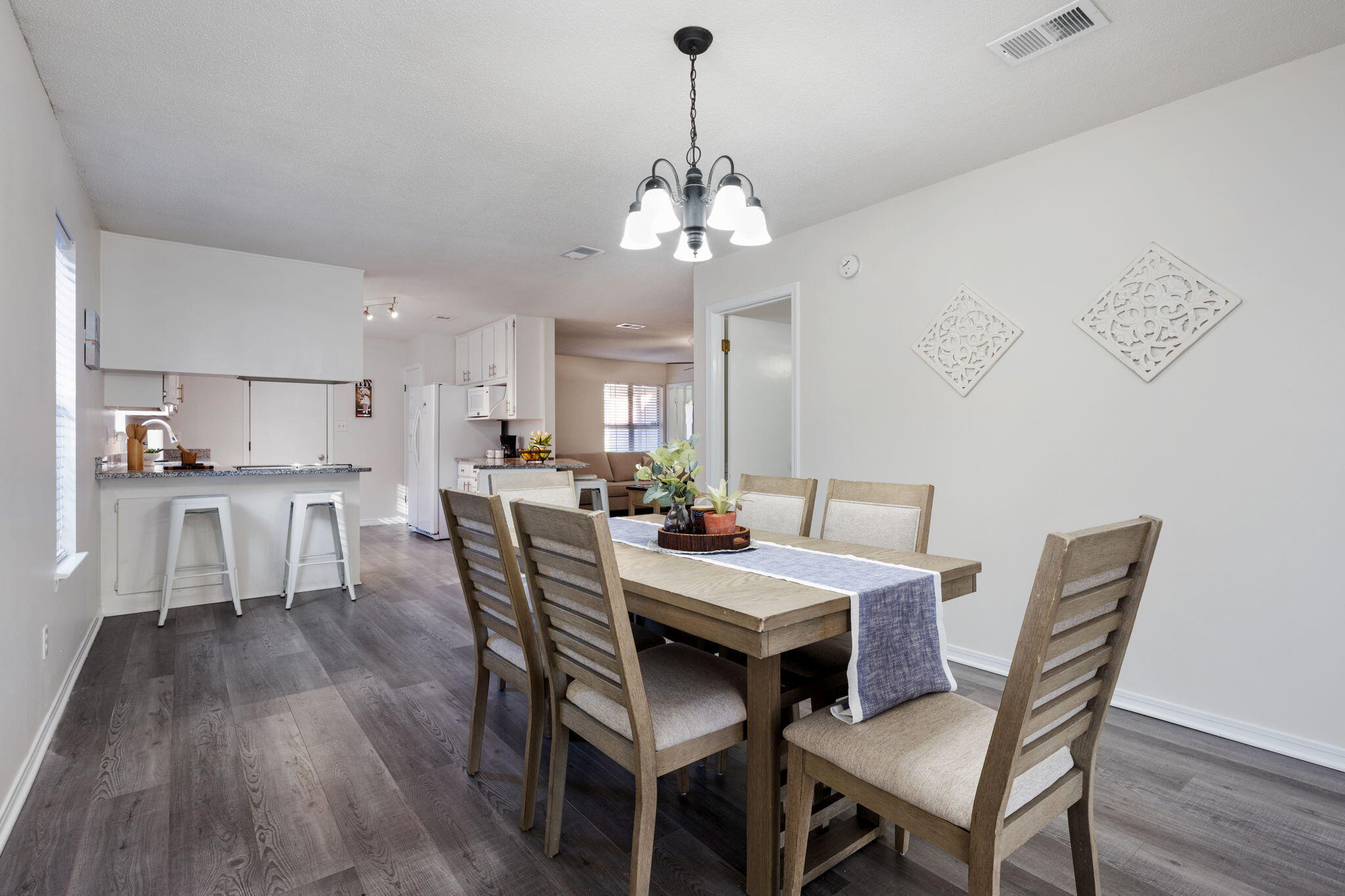 SUMMER TREE - Residential