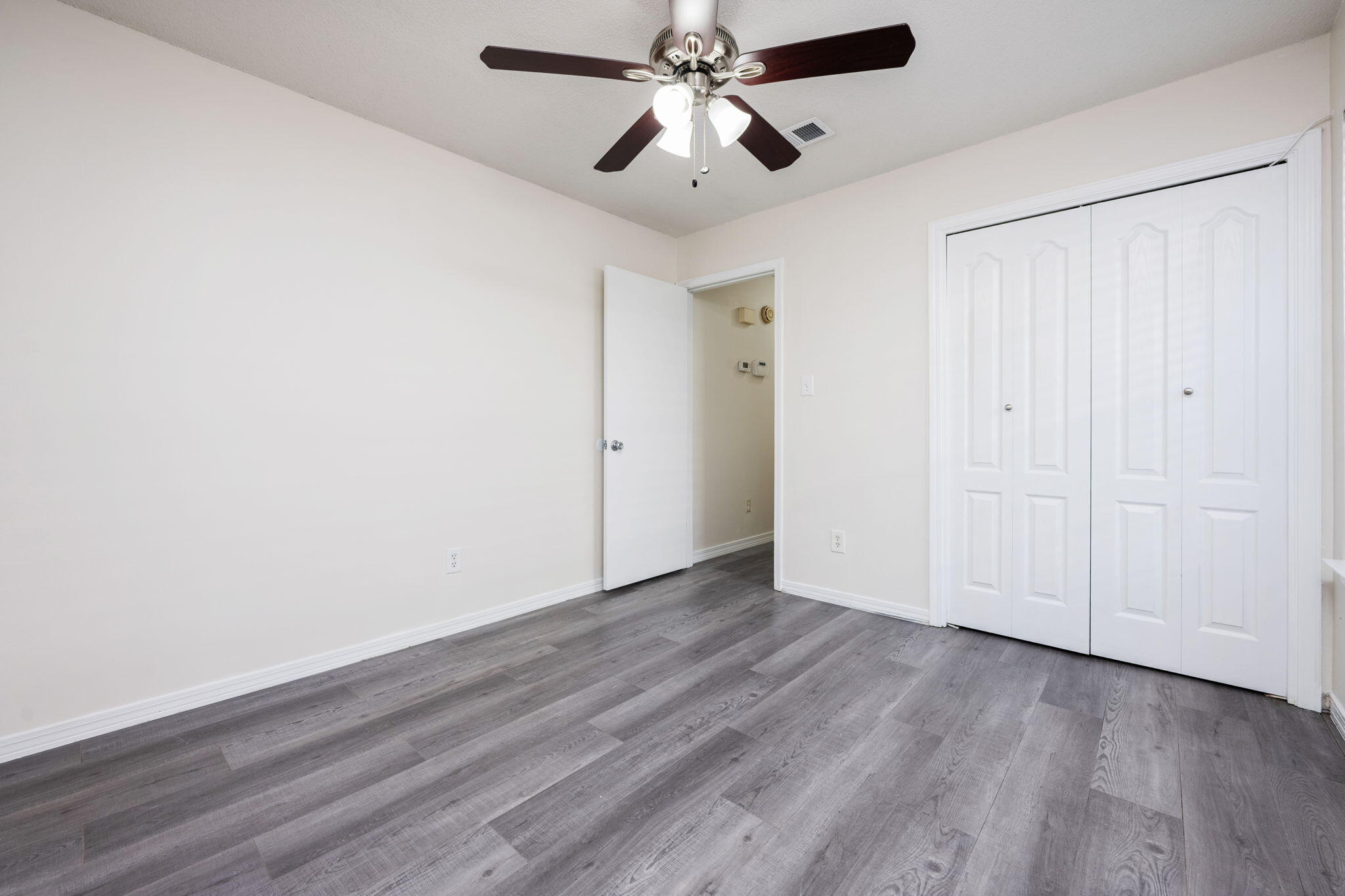 SUMMER TREE - Residential