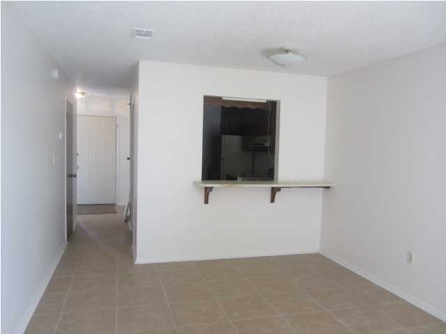 MONTAGE MANOR - Residential Lease