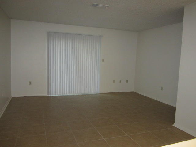 MONTAGE MANOR - Residential Lease