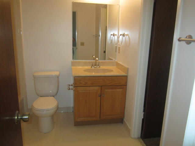 MONTAGE MANOR - Residential Lease