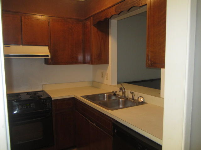 MONTAGE MANOR - Residential Lease