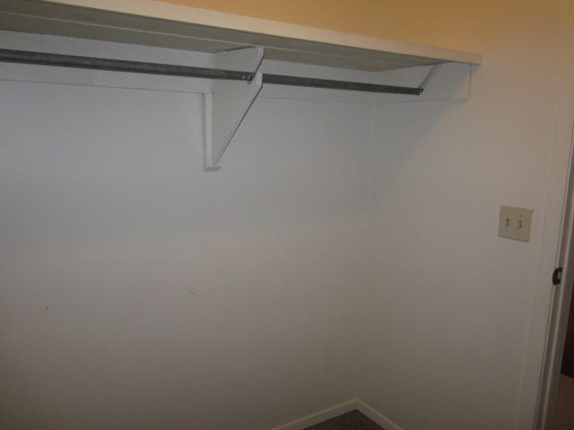 MONTAGE MANOR - Residential Lease