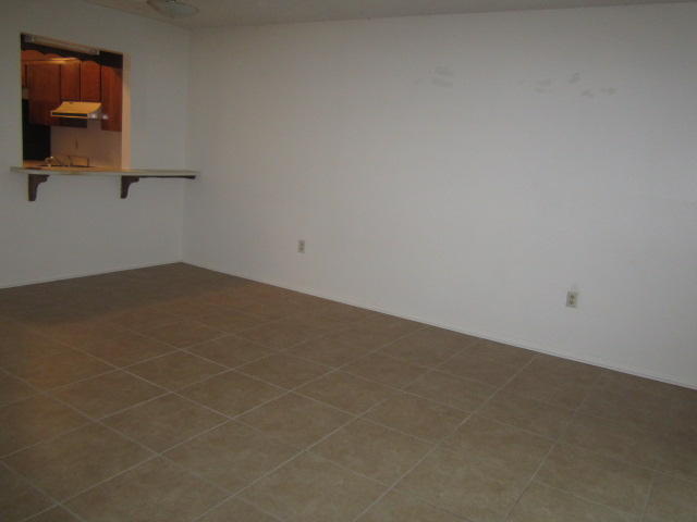 MONTAGE MANOR - Residential Lease