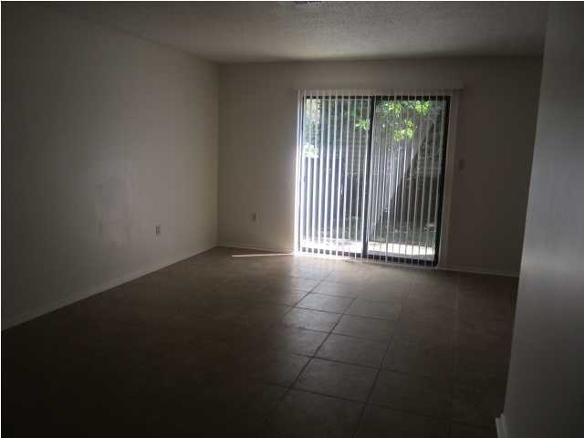 MONTAGE MANOR - Residential Lease