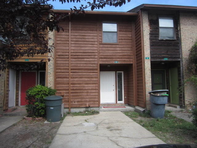 MONTAGE MANOR - Residential Lease