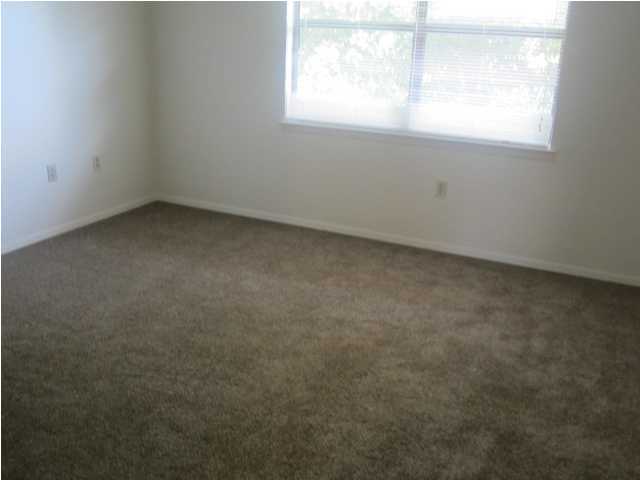 MONTAGE MANOR - Residential Lease