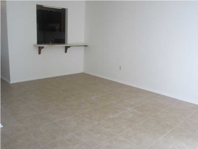 MONTAGE MANOR - Residential Lease