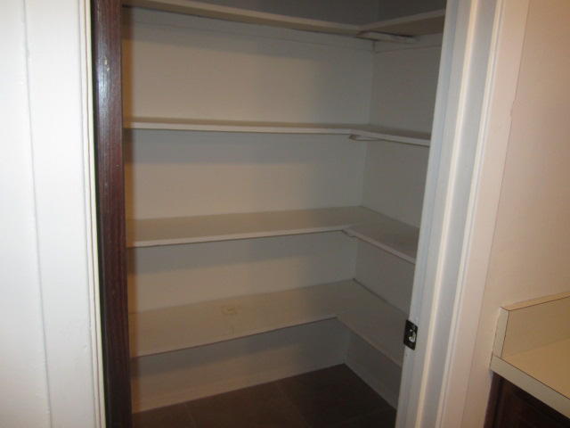 MONTAGE MANOR - Residential Lease