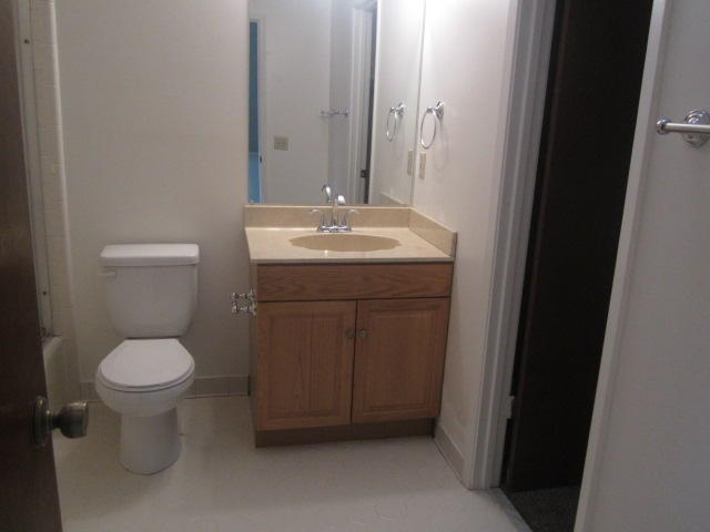 MONTAGE MANOR - Residential Lease