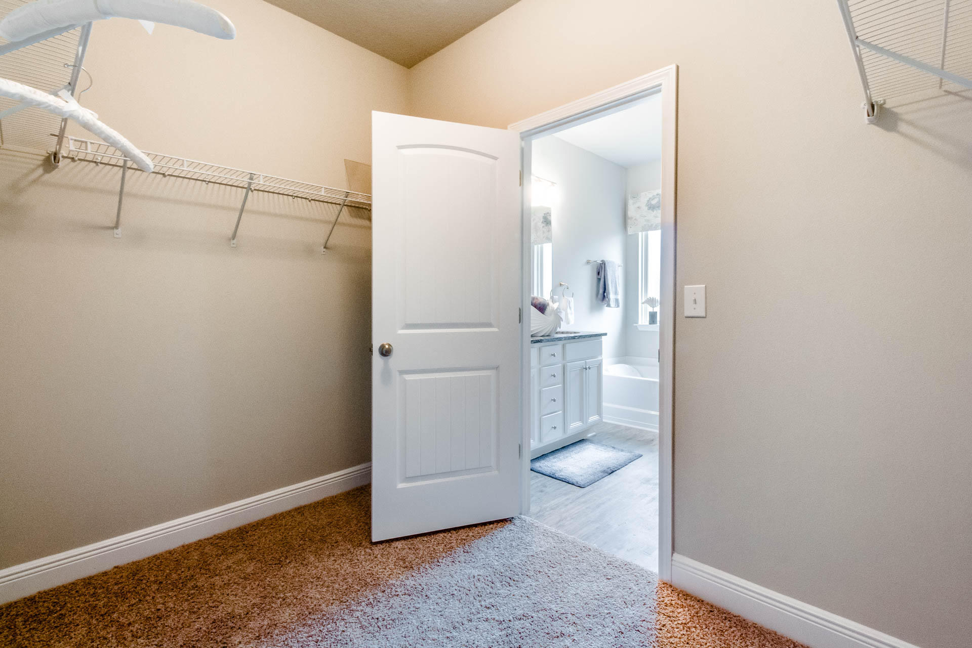 STONEGATE - Residential