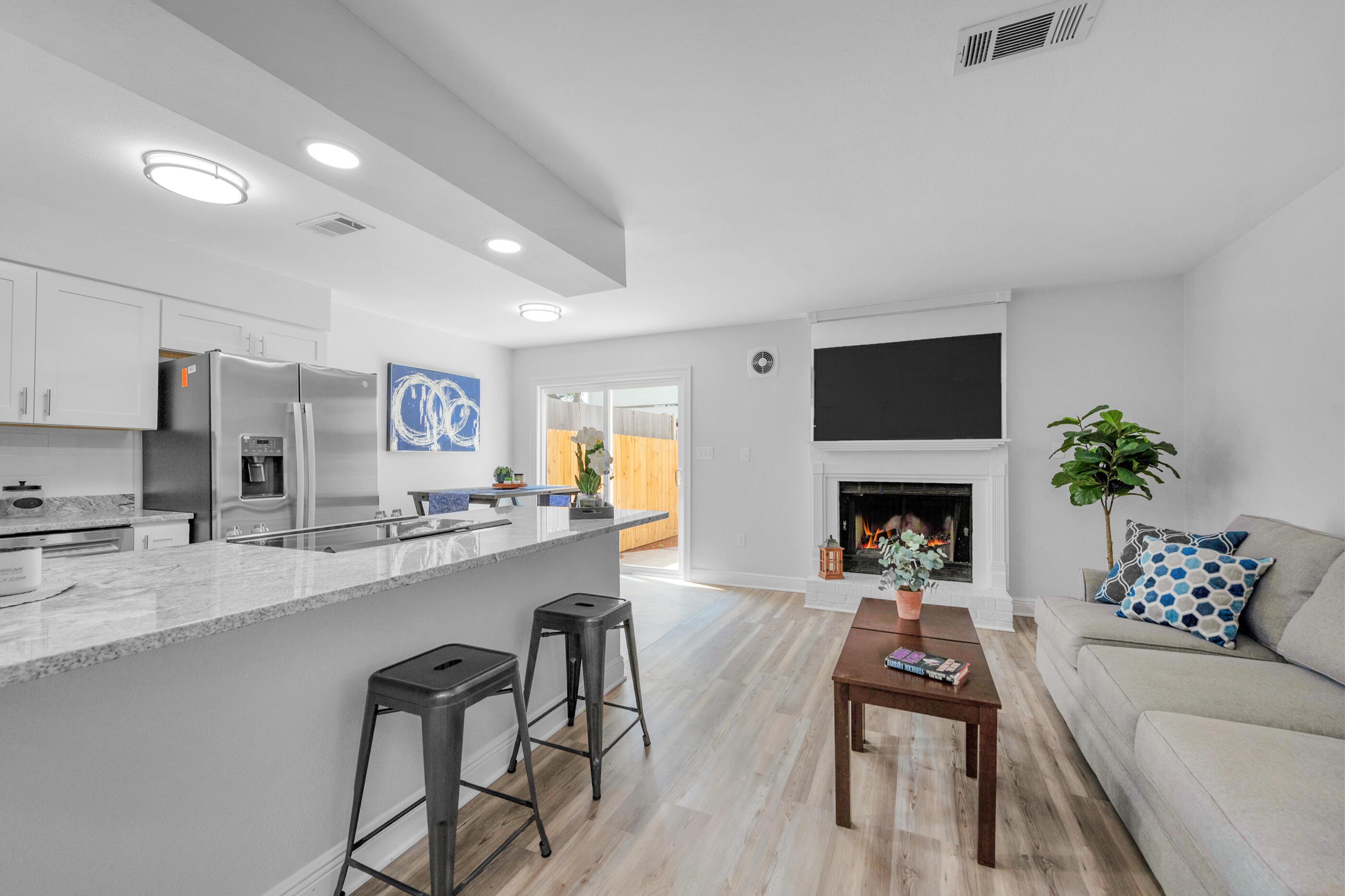 OLYMPIA COURT - Residential