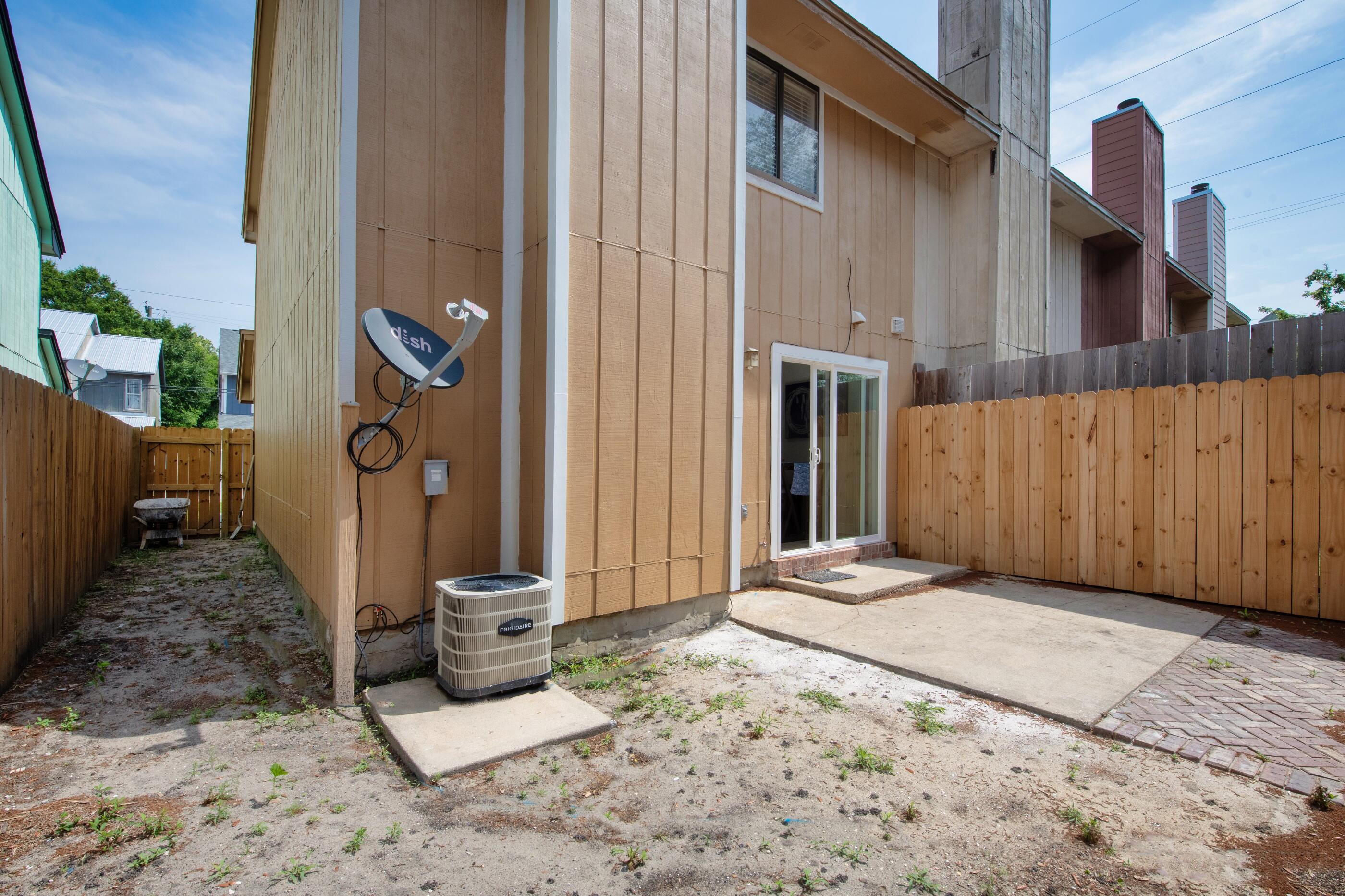 OLYMPIA COURT - Residential