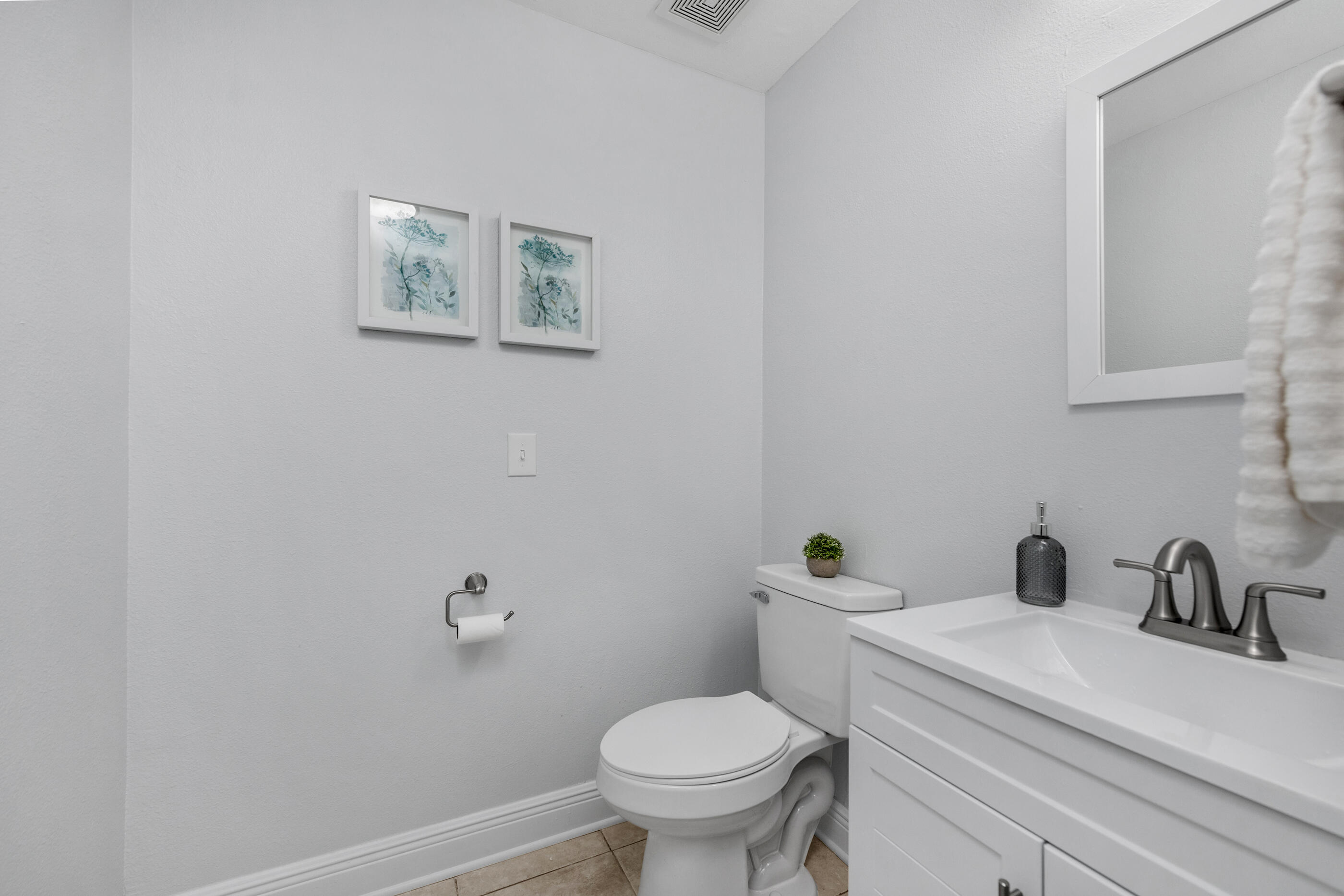 OLYMPIA COURT - Residential