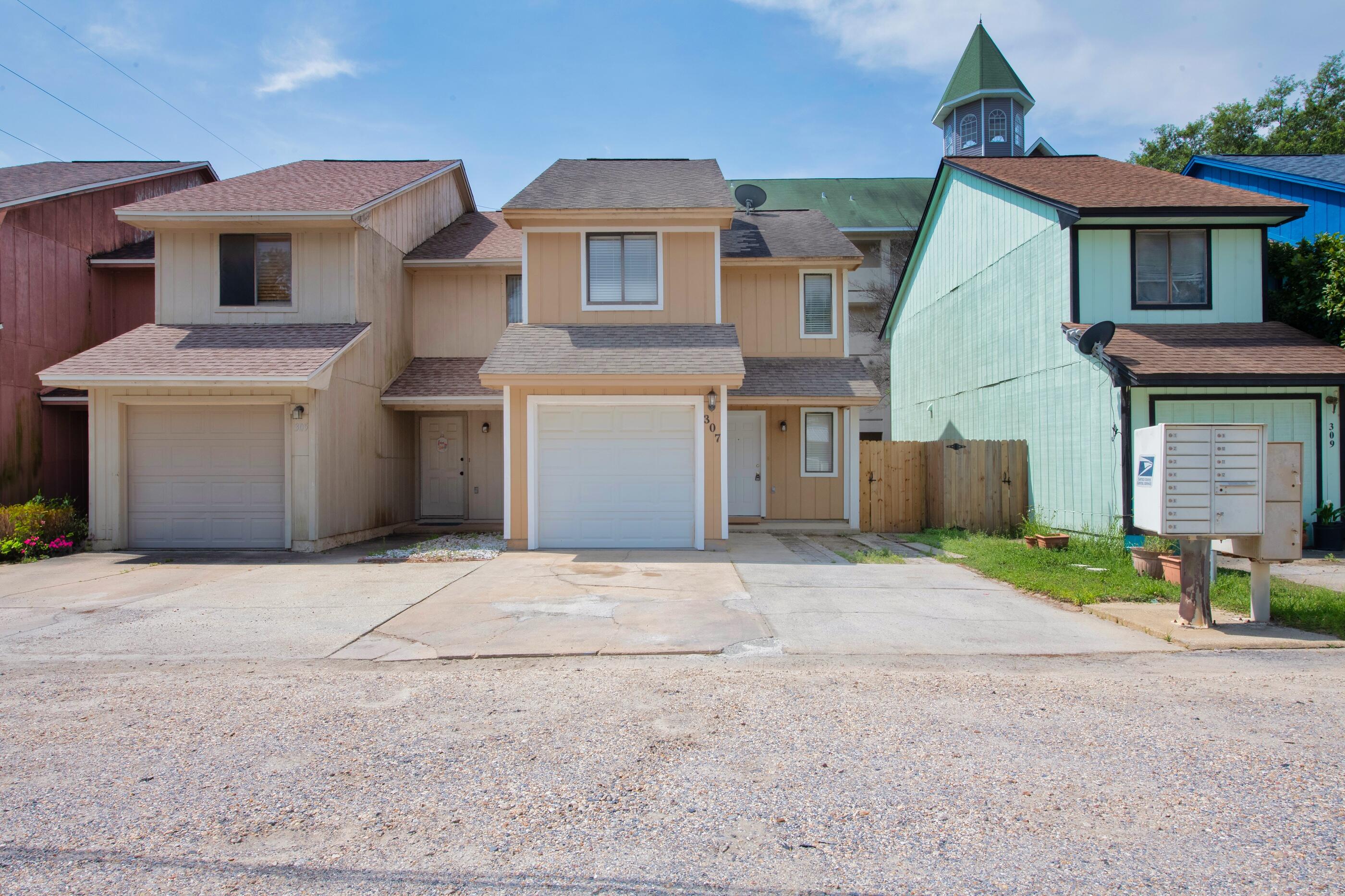 OLYMPIA COURT - Residential