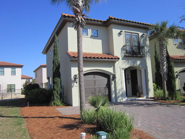 VILLA LAGO - Residential