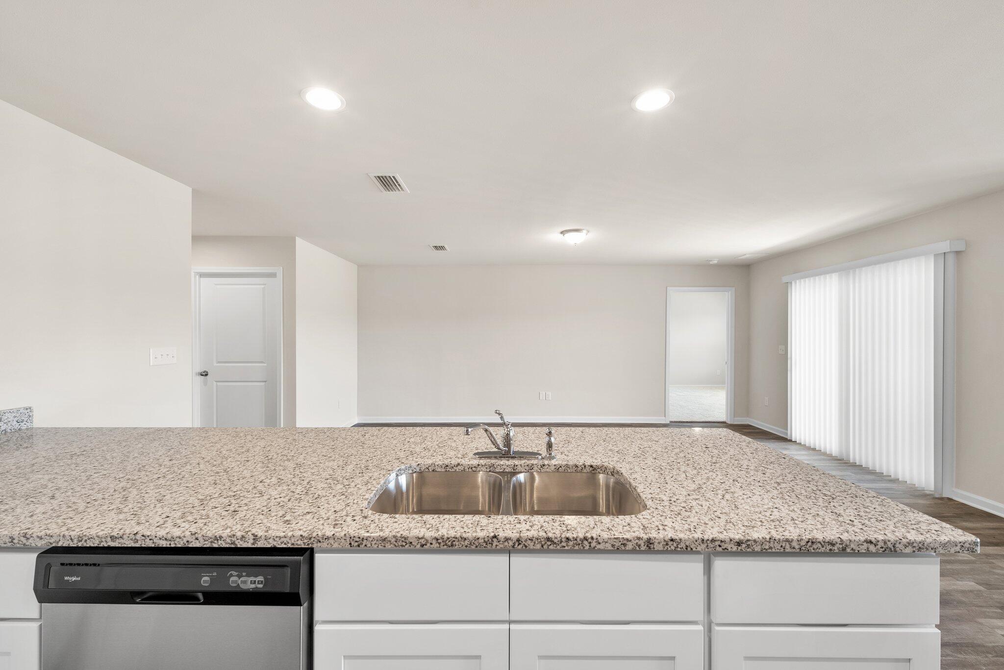 CROSS CREEK - Residential Lease