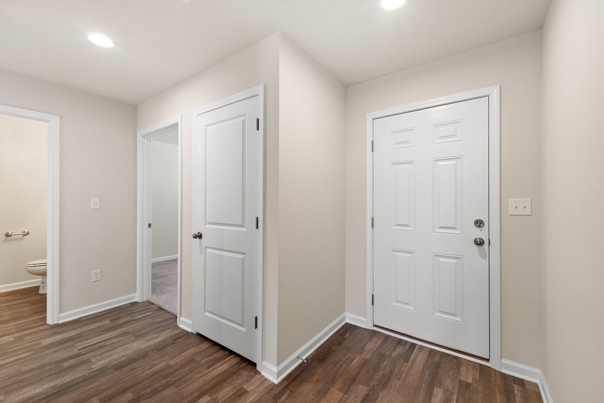 CROSS CREEK - Residential Lease