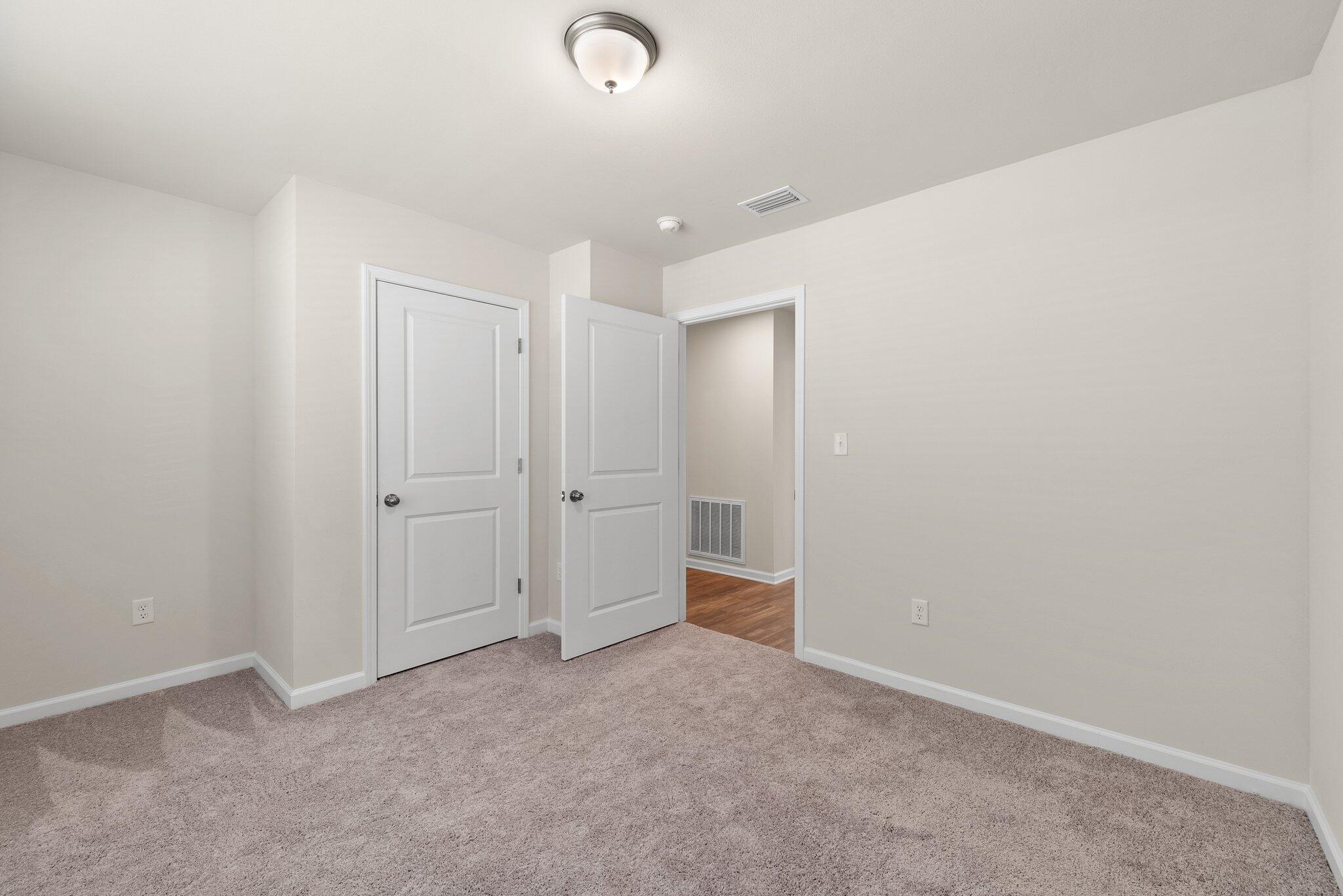 CROSS CREEK - Residential Lease