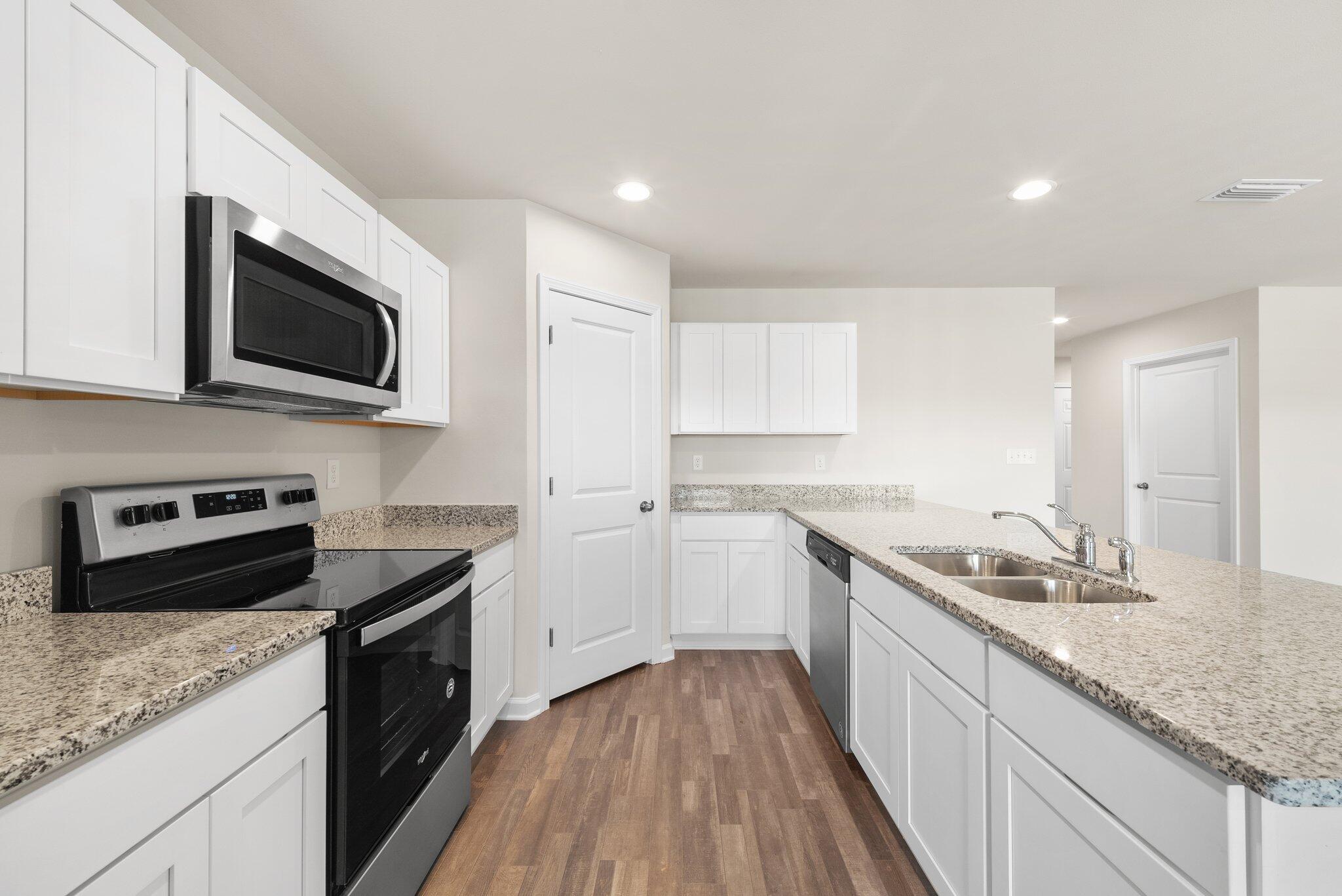 CROSS CREEK - Residential Lease